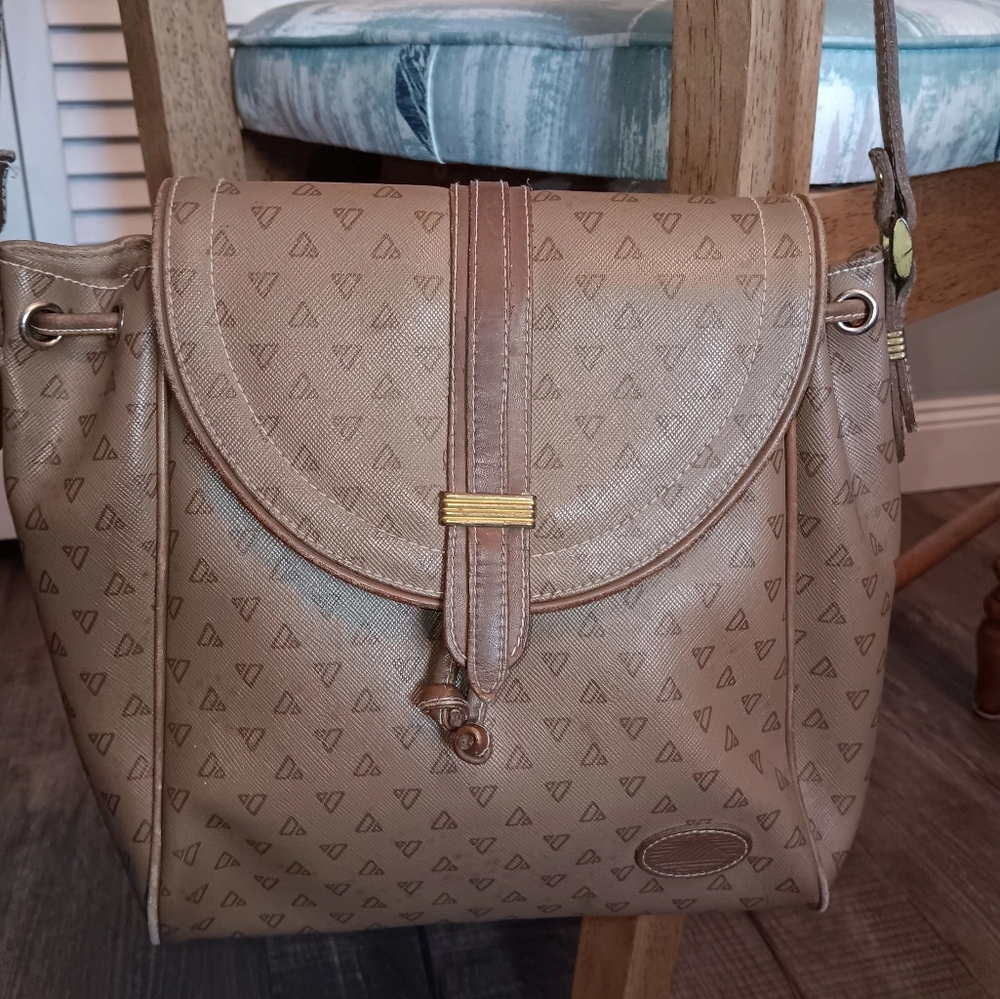 Vintage Liz Claiborne Tan Shoulder Bag with Leather Trim 80's Cross Body